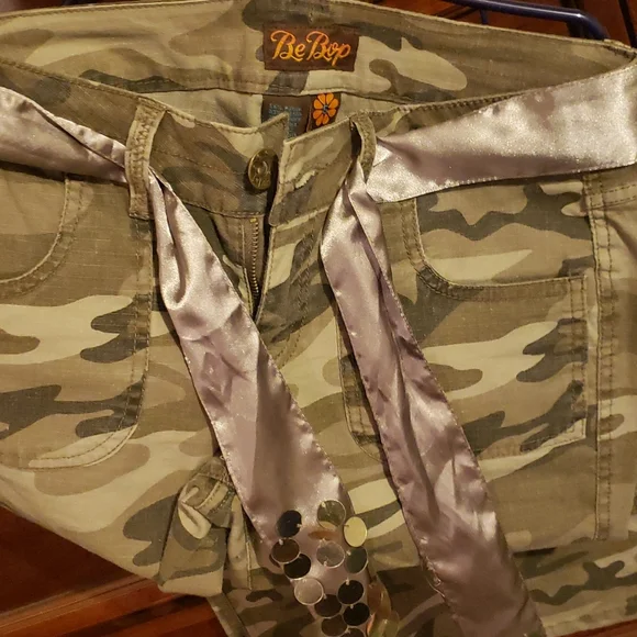 Be Bop camo jeans with silk belt - Picture 3 of 5